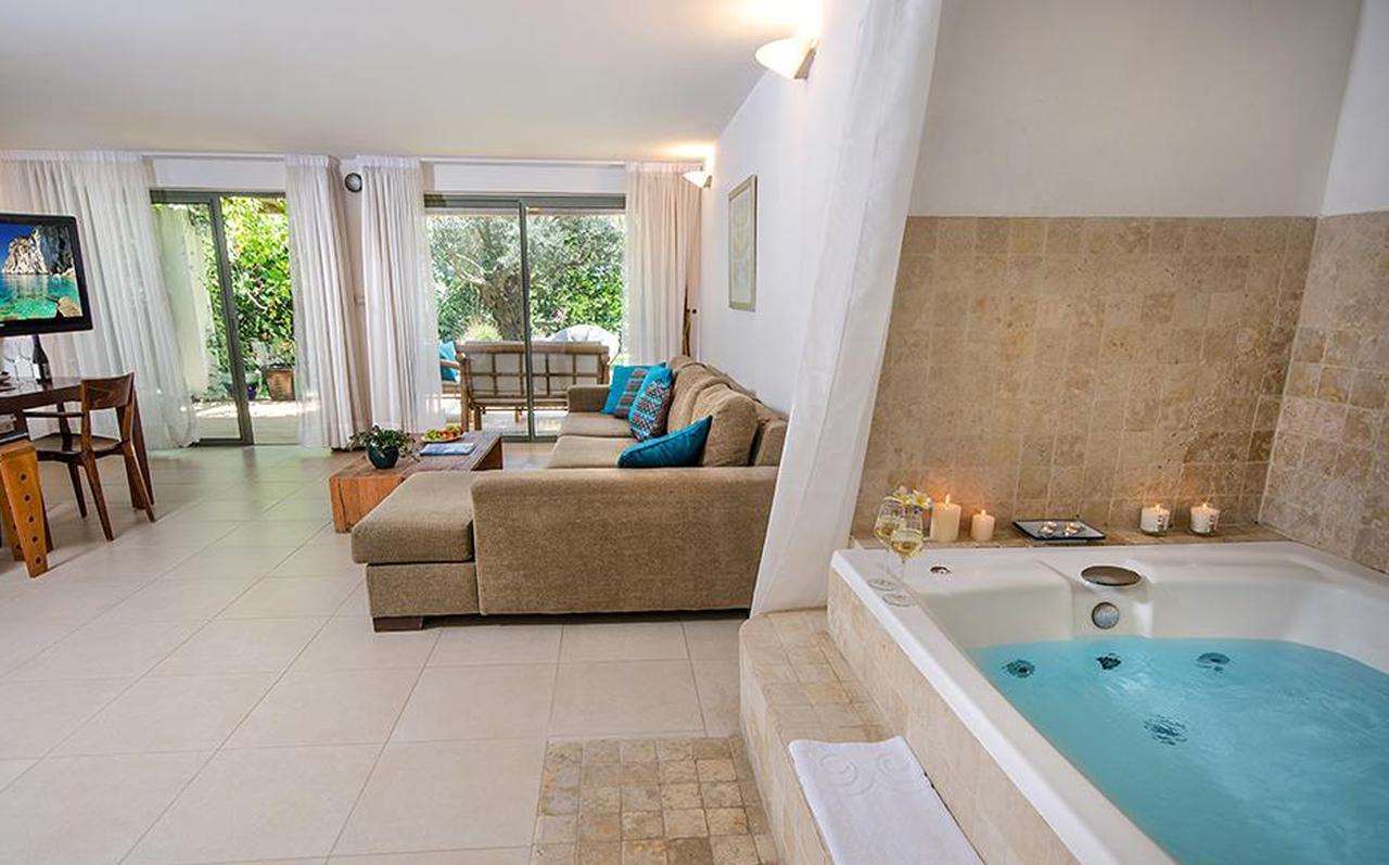 Above The Sea Villa Ein Hod Exterior foto
